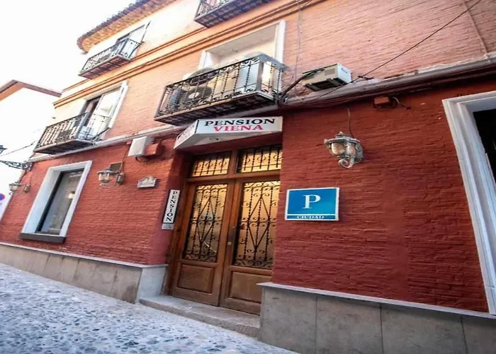 Viena Plaza Nueva Hotel 2*