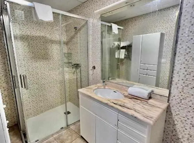 Hotel Viena Plaza Nueva 2*