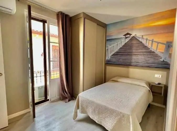 Hotel Viena Plaza Nueva 2*